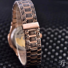 Charger l'image dans la galerie, Luxury Brand New Men Stainless Steel Automatic Mechanical DayDate Transparent Moon Phase Sapphire Rose Gold Vintage Carved Watch (4317461971029)