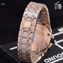 Charger l'image dans la galerie, Men Diament Gold Watches Luxury Brand Design Gold Diamond Watch for Men Quartz Watch Waterproof Men Wristwatch Clock Iced Out (4317424451669)